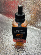 Load image into Gallery viewer, Bath &amp; Body Works Wallflower Refills