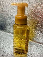 Load image into Gallery viewer, Bath &amp; Body Works Foaming Hand Soap